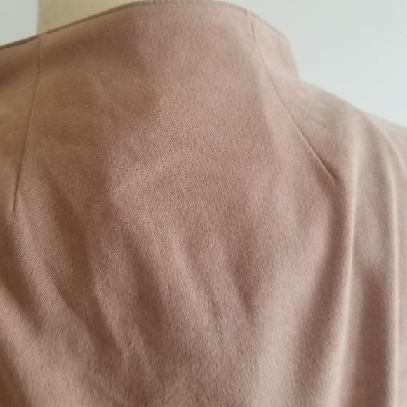 NWT JM Collection suede jacket in camel color - Picture 6 of 10